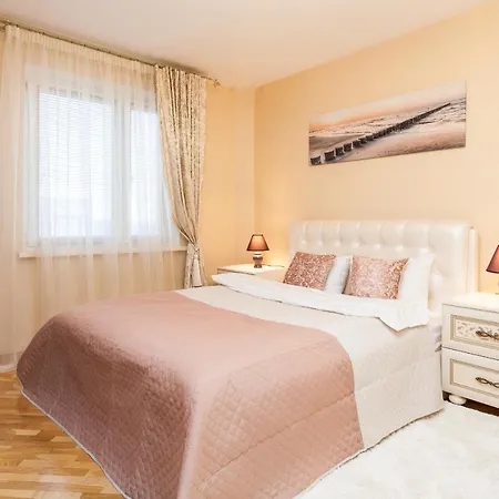 Apartament Molnar Zaslavskaya 11 Mińsk